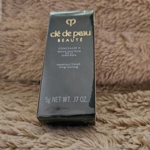 clé de peau Beauté Concealer N - Black & Gold Packaging